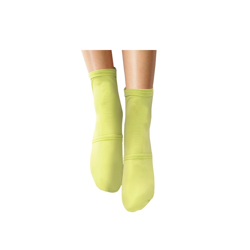 7712517 Cold Therapy Socks with Reusable Gel Ice Packs